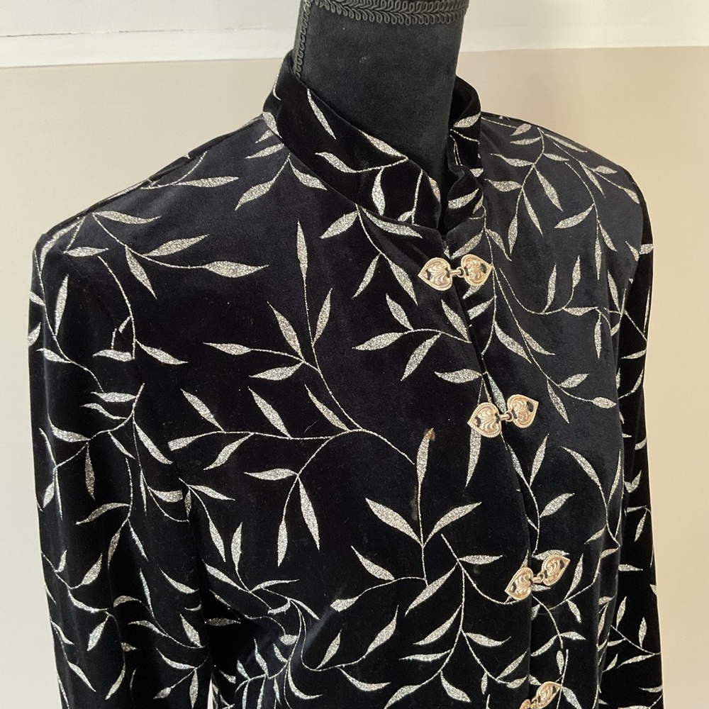 J.B.S. Elegant Black and Silver Leaf Blazer